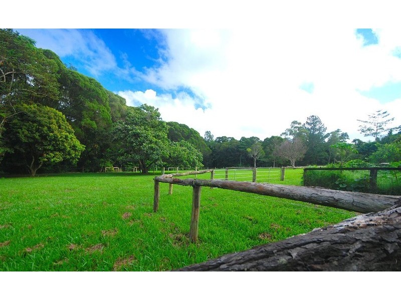 8  Masons Road, Kuranda QLD 4881