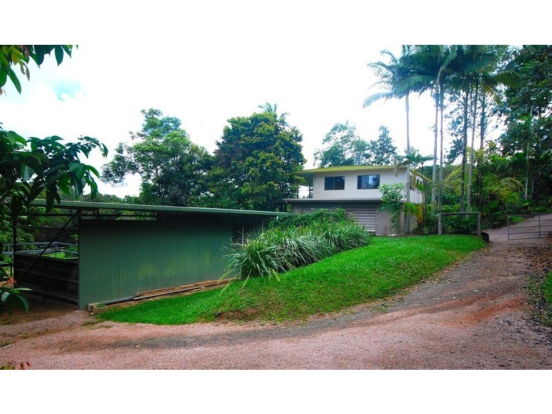8  Masons Road, Kuranda QLD 4881