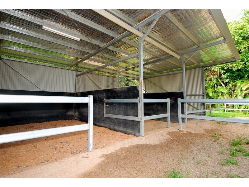 8  Masons Road, Kuranda QLD 4881
