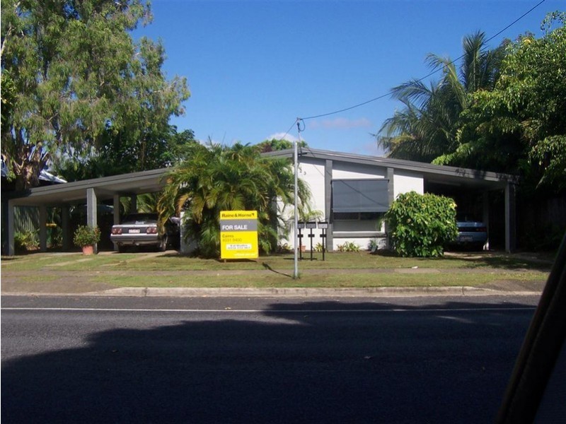 123 Oleander Street, Holloways Beach QLD 4878