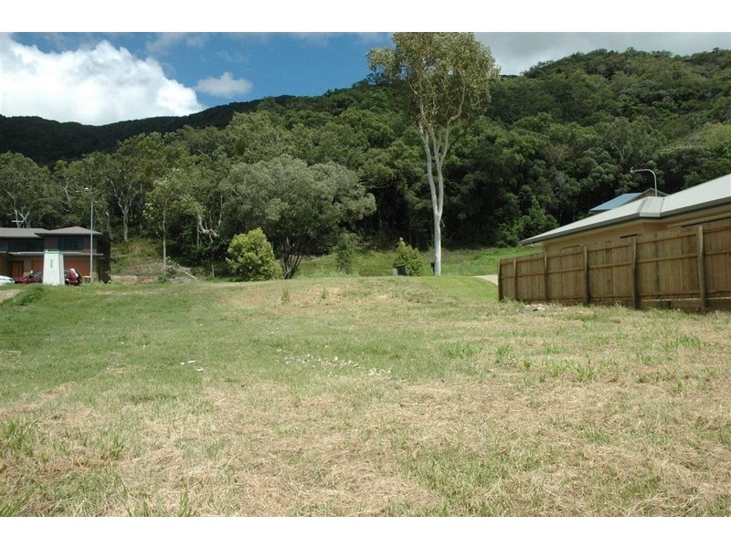 10 Retreat Close, Palm Cove QLD 4879