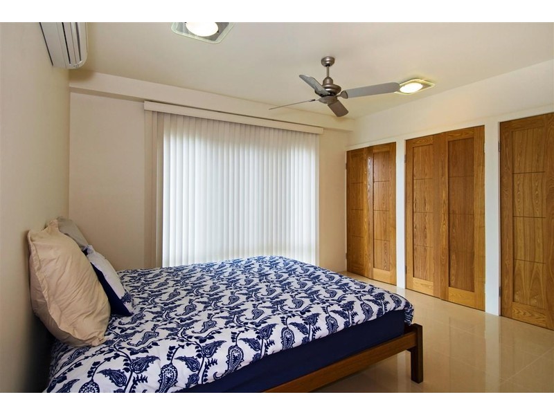 18 Savannah Street, Palm Cove QLD 4879