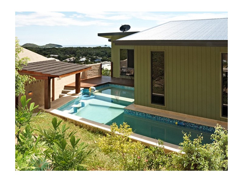 18 Savannah Street, Palm Cove QLD 4879