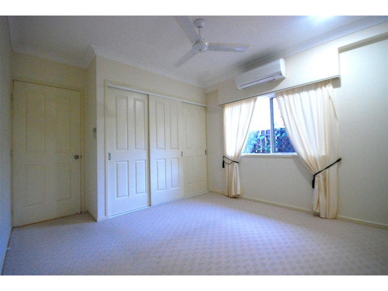 1 Whitehaven Court, Clifton Beach QLD 4879