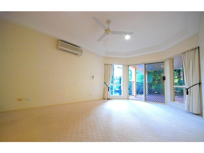 1 Whitehaven Court, Clifton Beach QLD 4879