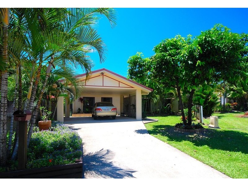 6 Whale Close, Kewarra Beach QLD 4879