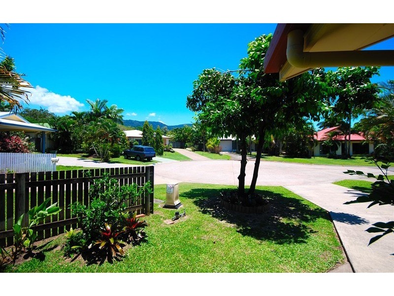 6 Whale Close, Kewarra Beach QLD 4879
