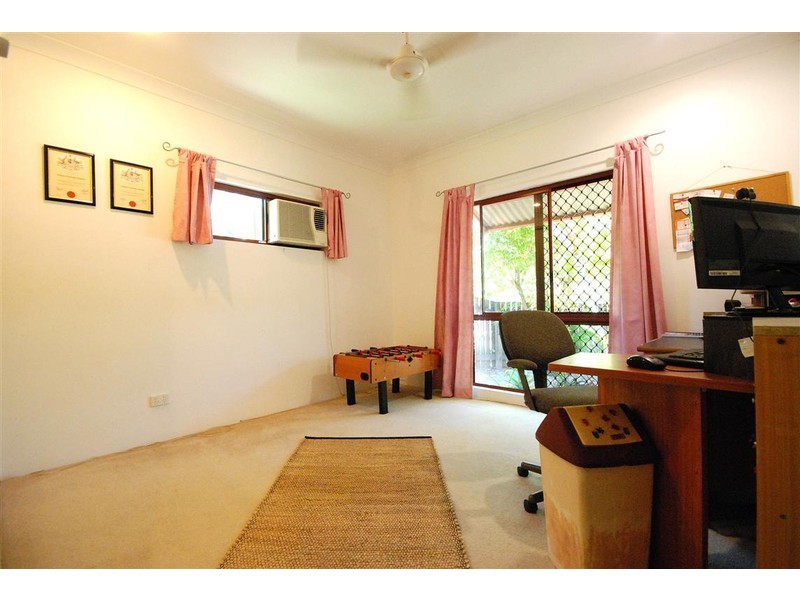 6 Whale Close, Kewarra Beach QLD 4879