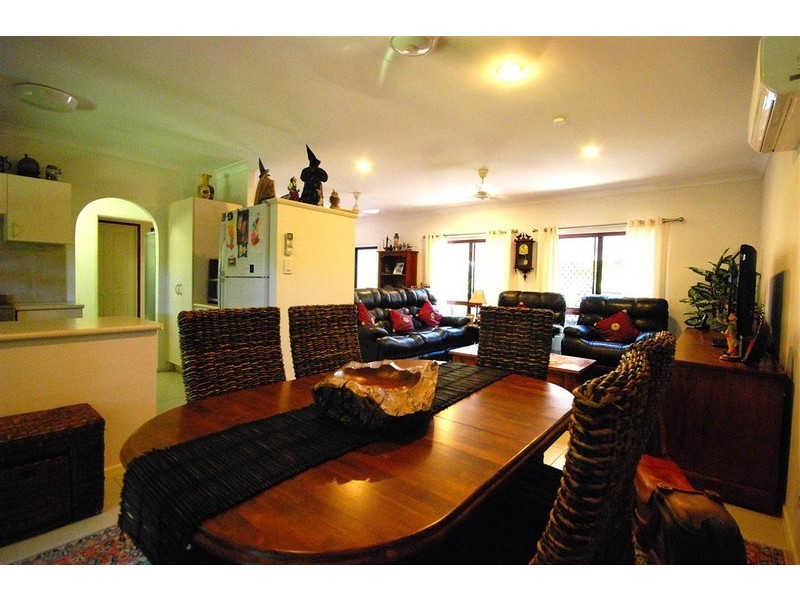 6 Whale Close, Kewarra Beach QLD 4879