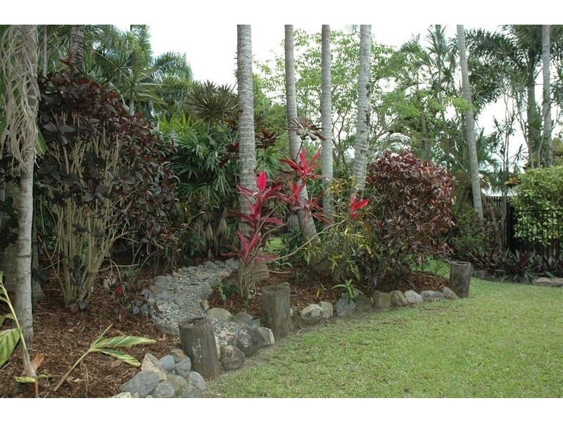 14 Dolphin Close, Kewarra Beach QLD 4879