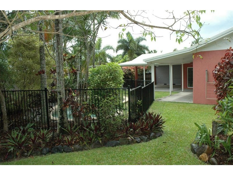 14 Dolphin Close, Kewarra Beach QLD 4879