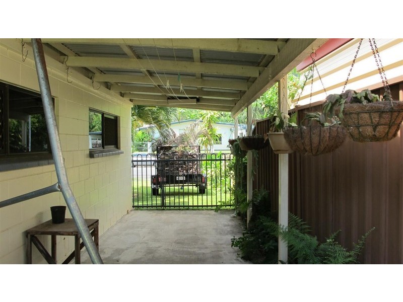 69 Survey Street, Smithfield QLD 4878