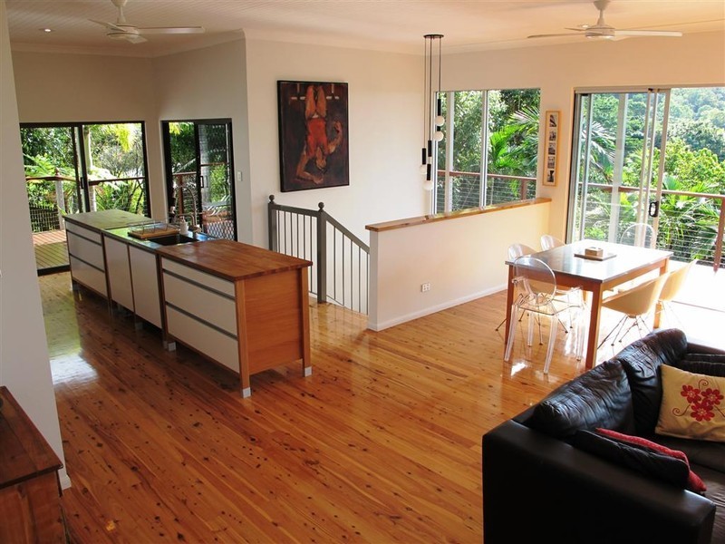 5 Langsat Close, Smithfield QLD 4878