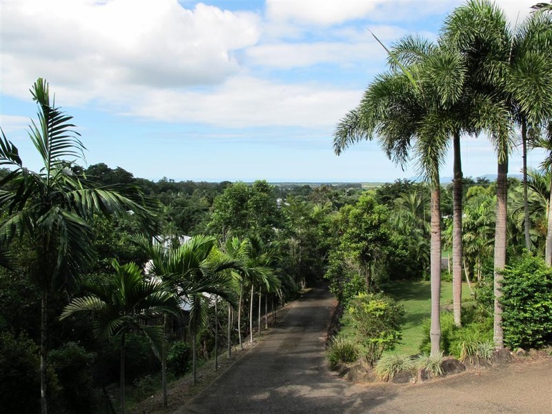 5 Langsat Close, Smithfield QLD 4878