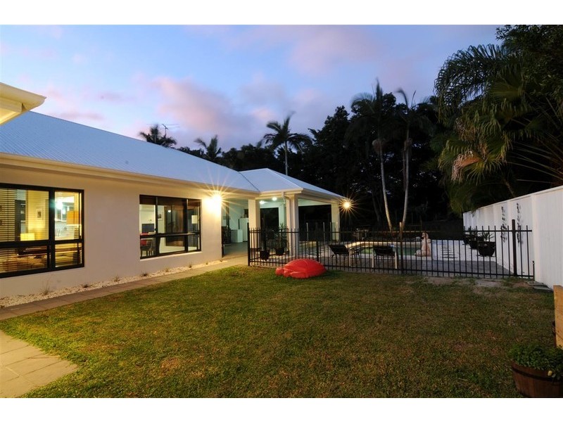 33 Parkinson Avenue, Kewarra Beach QLD 4879
