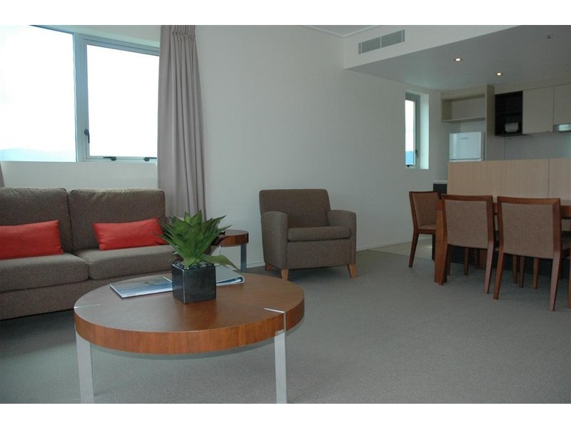 805 Trilogy Apts 99  Esplanade, Cairns QLD 4870