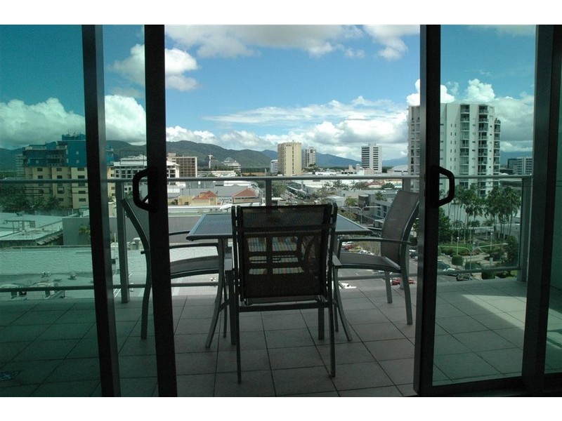 805 Trilogy Apts 99  Esplanade, Cairns QLD 4870