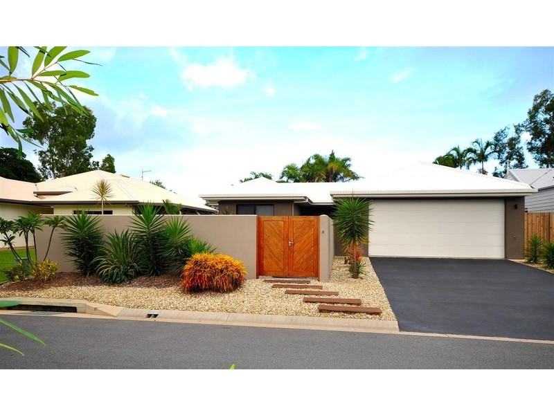4 Saunders Court, Clifton Beach QLD 4879
