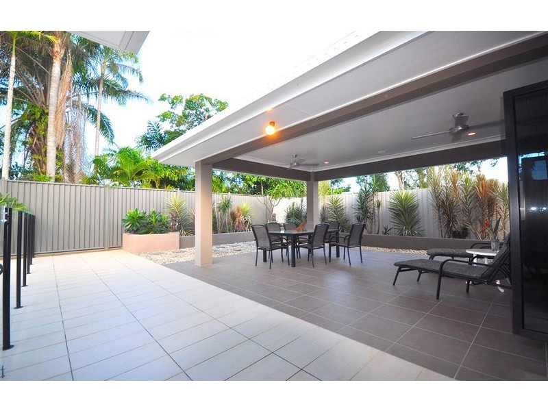 4 Saunders Court, Clifton Beach QLD 4879