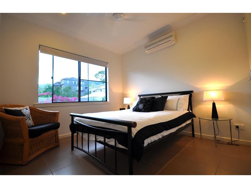 4 Saunders Court, Clifton Beach QLD 4879