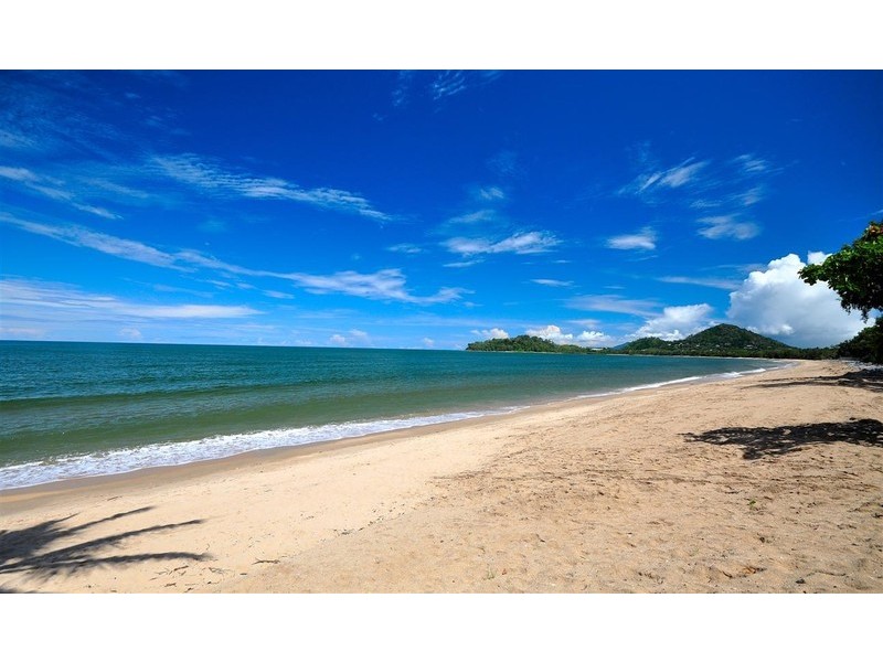 4 Saunders Court, Clifton Beach QLD 4879