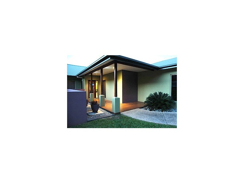 26 Moore Road, Kewarra Beach QLD 4879