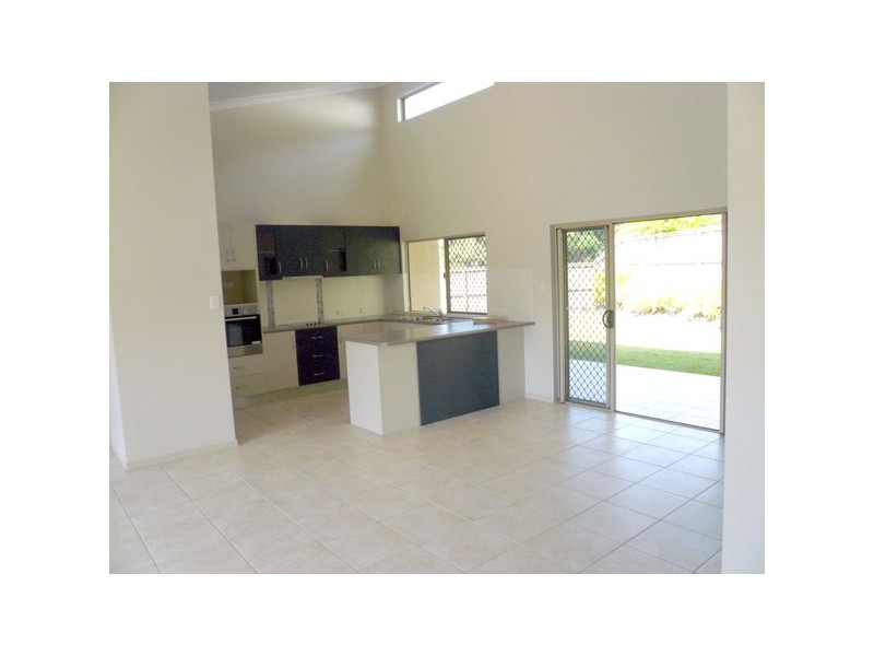 28 Seclusion Drive, Palm Cove QLD 4879