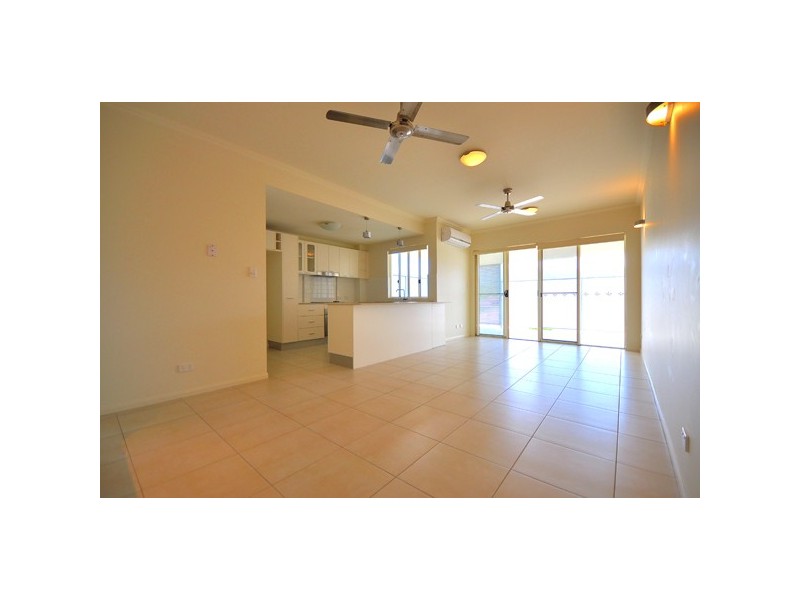 11/75 Moore Street, Trinity Beach QLD 4879