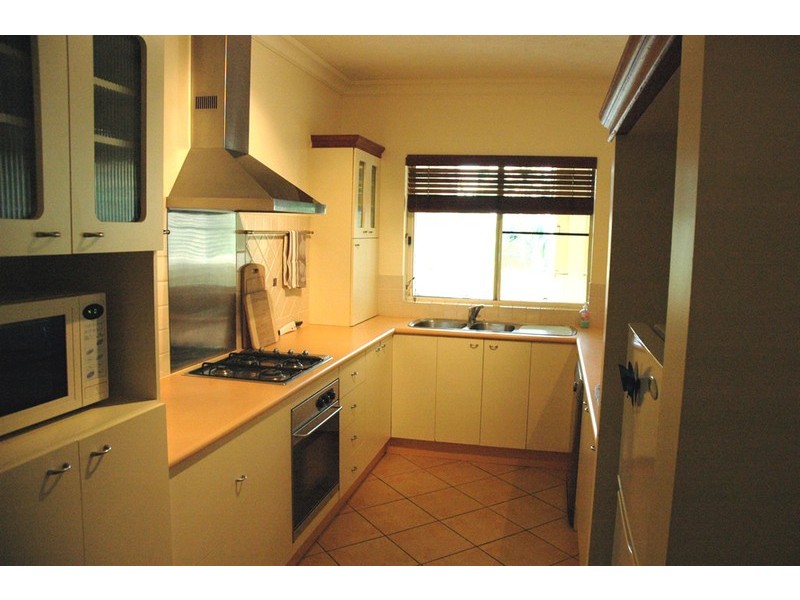 306 / 373 McLeod, Cairns North QLD 4870