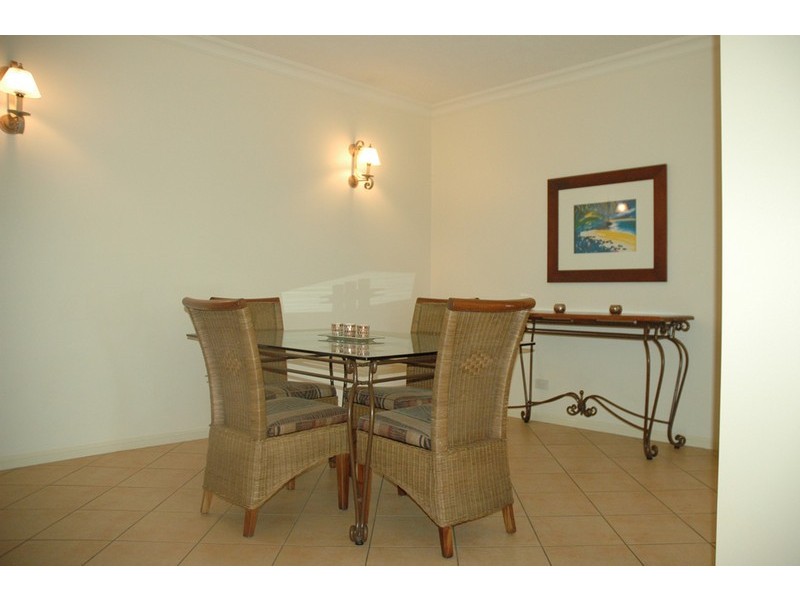 306 / 373 McLeod, Cairns North QLD 4870