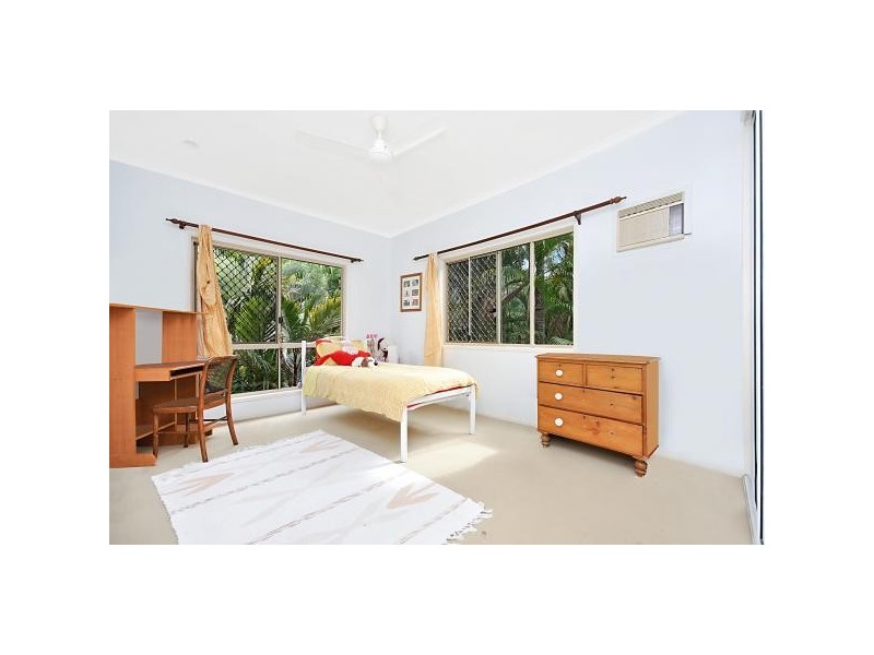 23 Isaac Smith Close, Kewarra Beach QLD 4879