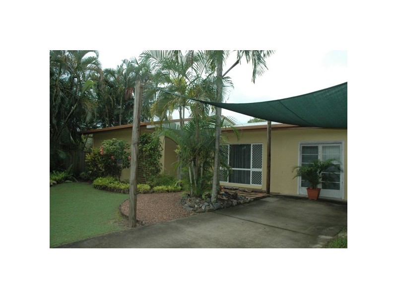 3 Caribbean Street, Holloways Beach QLD 4878