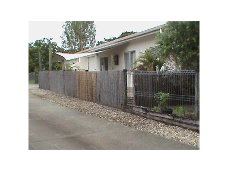 1/16 Golden Grove Drive, Bentley Park QLD 4869