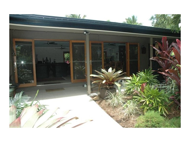 3  Hope Street, Clifton Beach QLD 4879