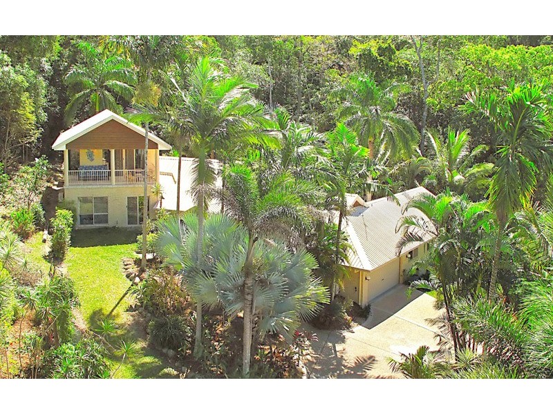 34 – 36 Lark Close, Clifton Beach QLD 4879