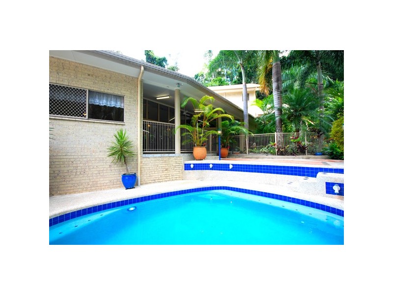 34 – 36 Lark Close, Clifton Beach QLD 4879
