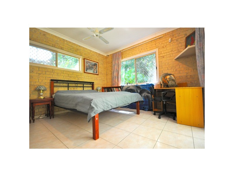 34 – 36 Lark Close, Clifton Beach QLD 4879