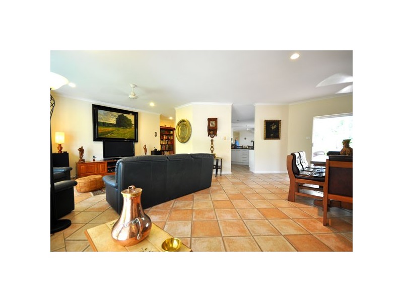 7 Bramble Street, Clifton Beach QLD 4879