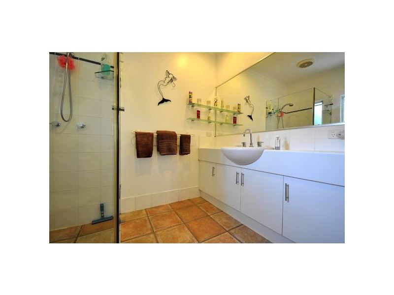 7 Bramble Street, Clifton Beach QLD 4879