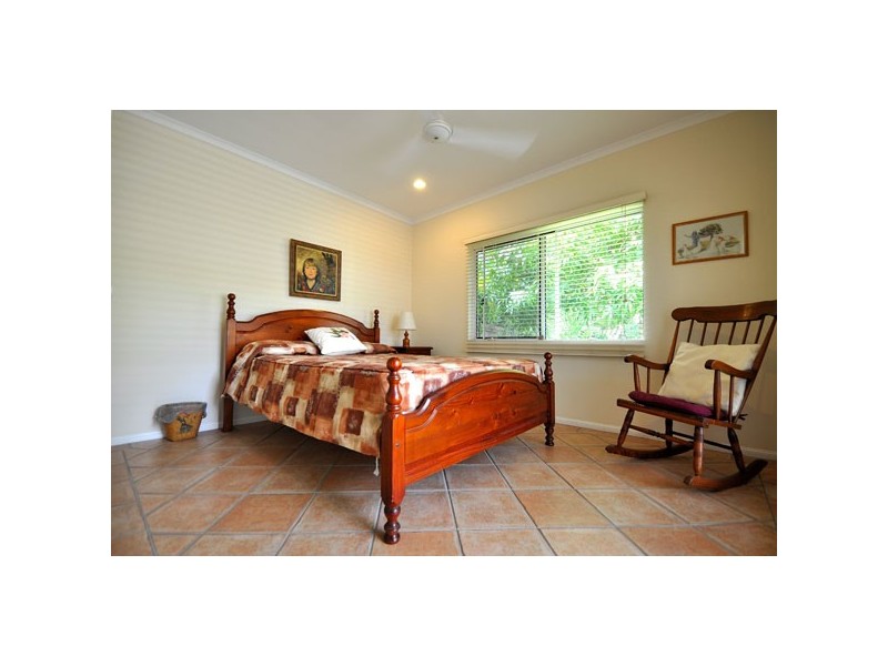 7 Bramble Street, Clifton Beach QLD 4879