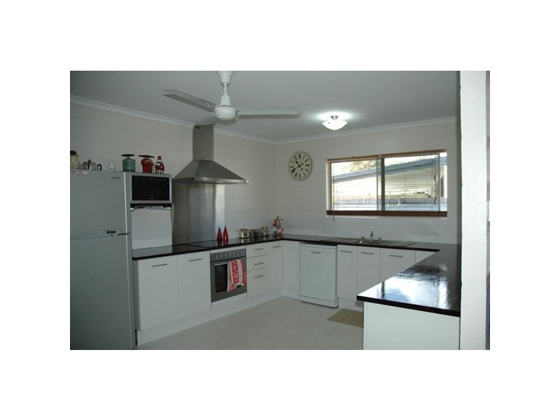 1/28  Badilla Street, Edmonton QLD 4869