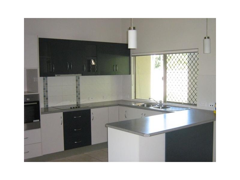 28 Seclusion Drive, Palm Cove QLD 4879