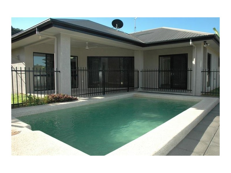 24 Seclusion Drive, Palm Cove QLD 4879