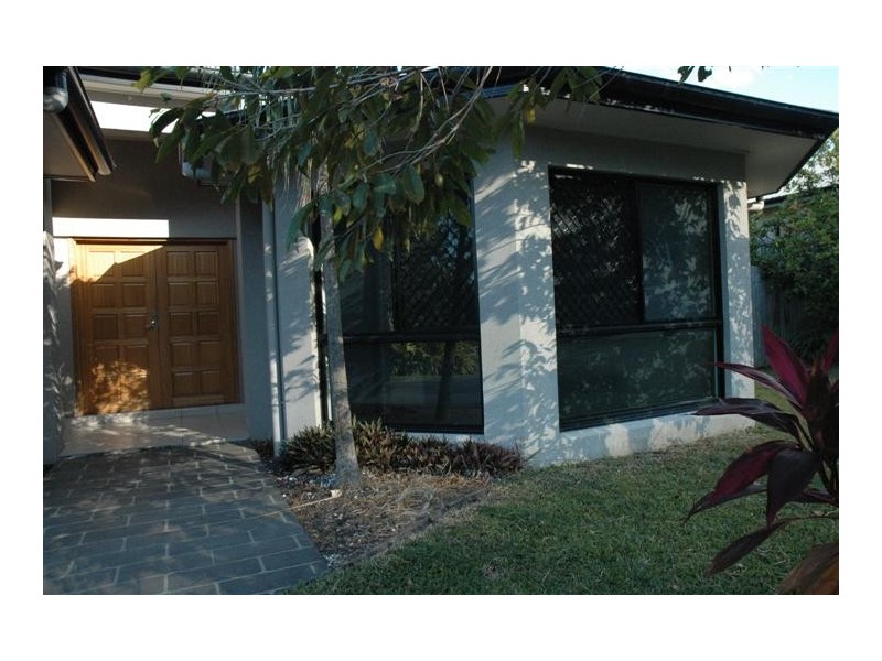 24 Seclusion Drive, Palm Cove QLD 4879