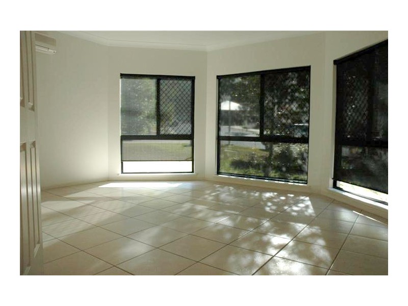 24 Seclusion Drive, Palm Cove QLD 4879