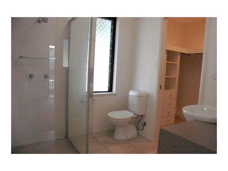 24 Seclusion Drive, Palm Cove QLD 4879