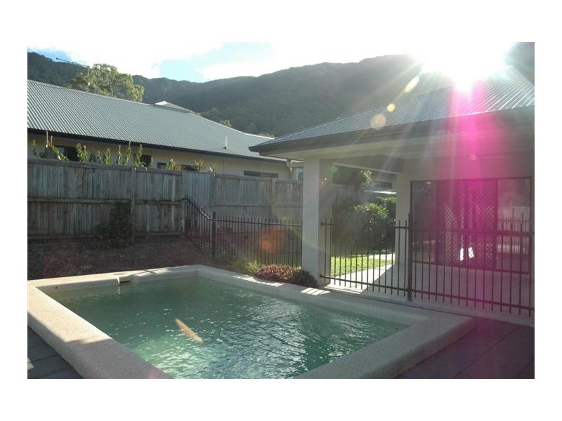 24 Seclusion Drive, Palm Cove QLD 4879