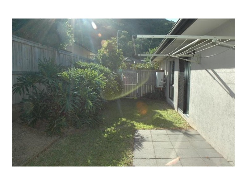 24 Seclusion Drive, Palm Cove QLD 4879