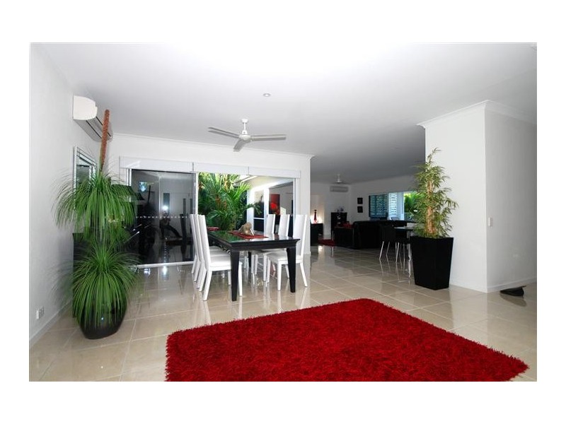 10  St. Crispin Street, Clifton Beach QLD 4879