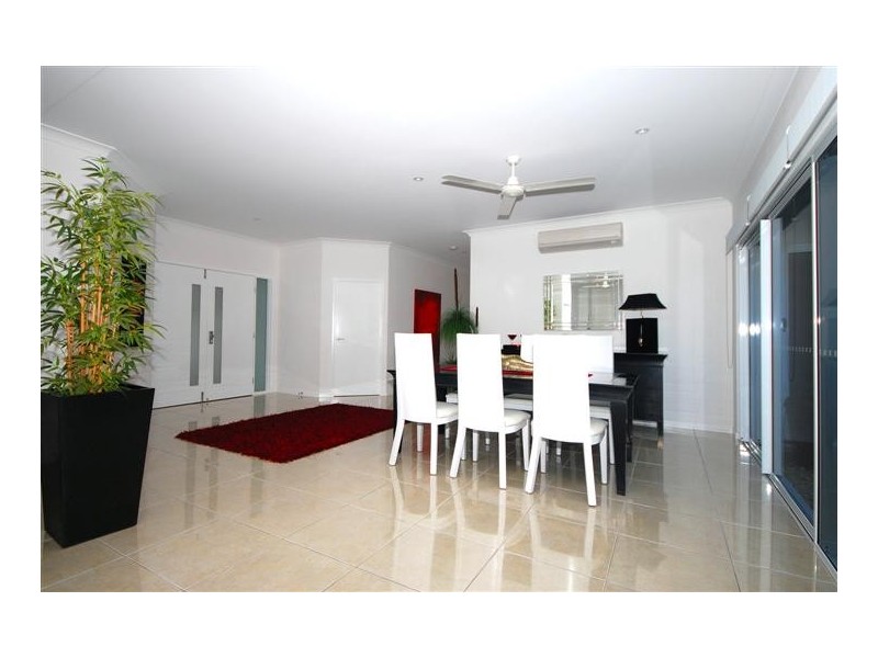 10  St. Crispin Street, Clifton Beach QLD 4879
